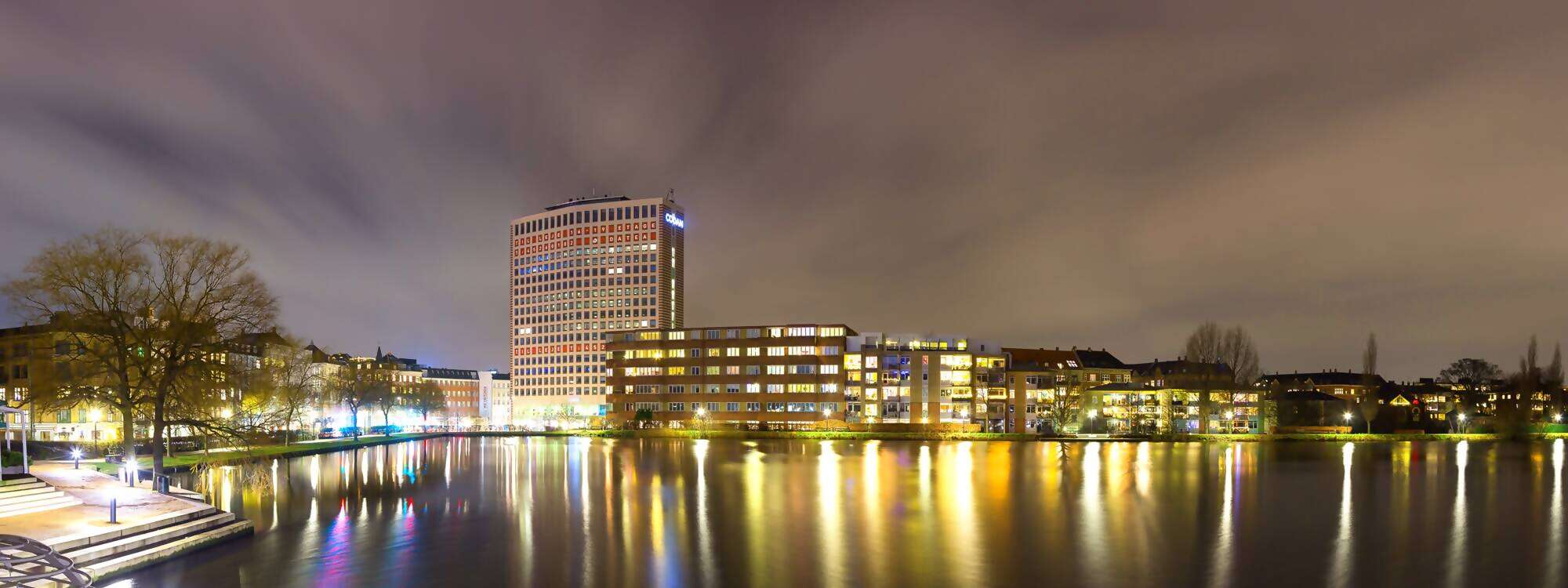 Die Skyline von Kopenhagen am-Abend - Dänemark